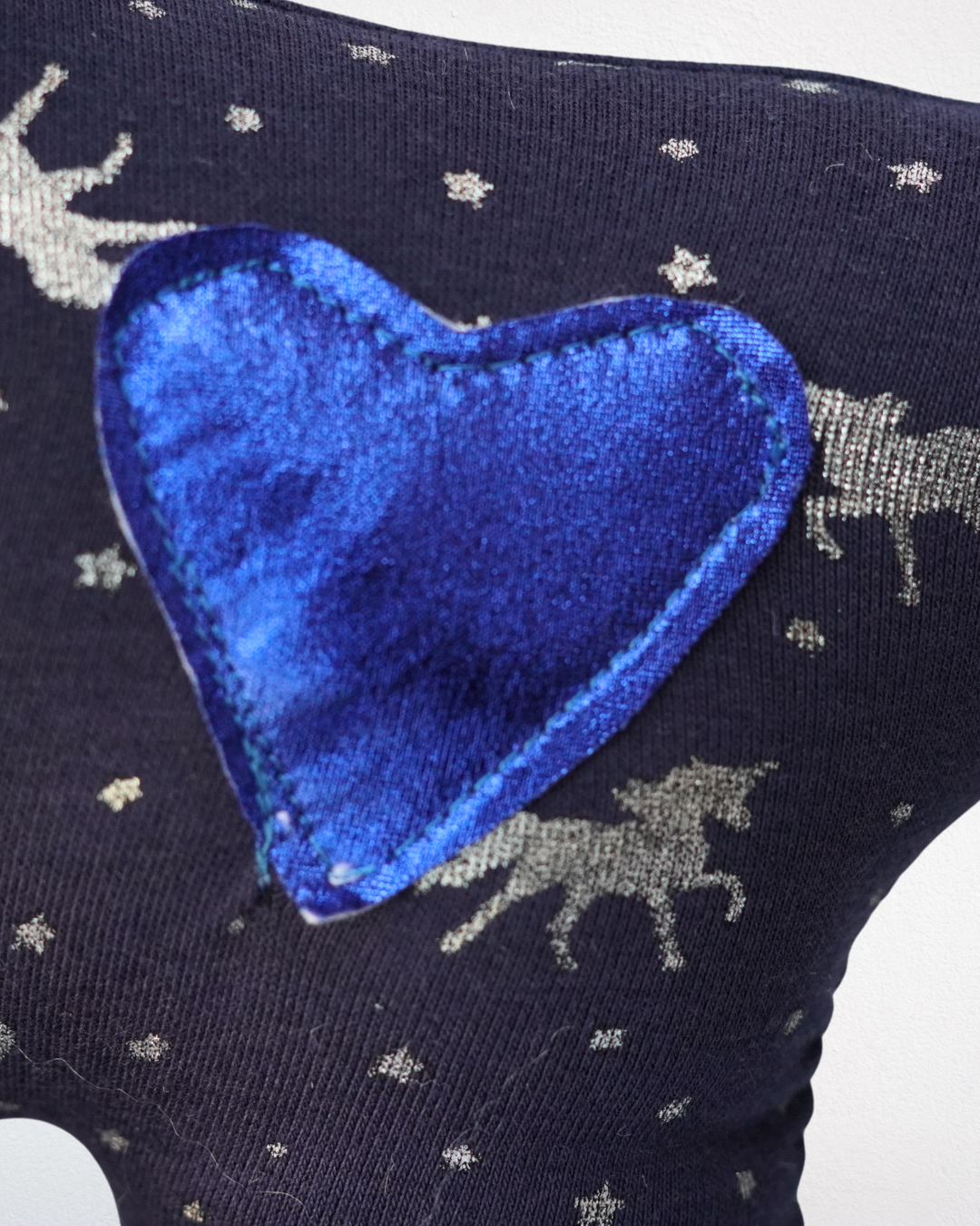 Azul oscuro unicornio